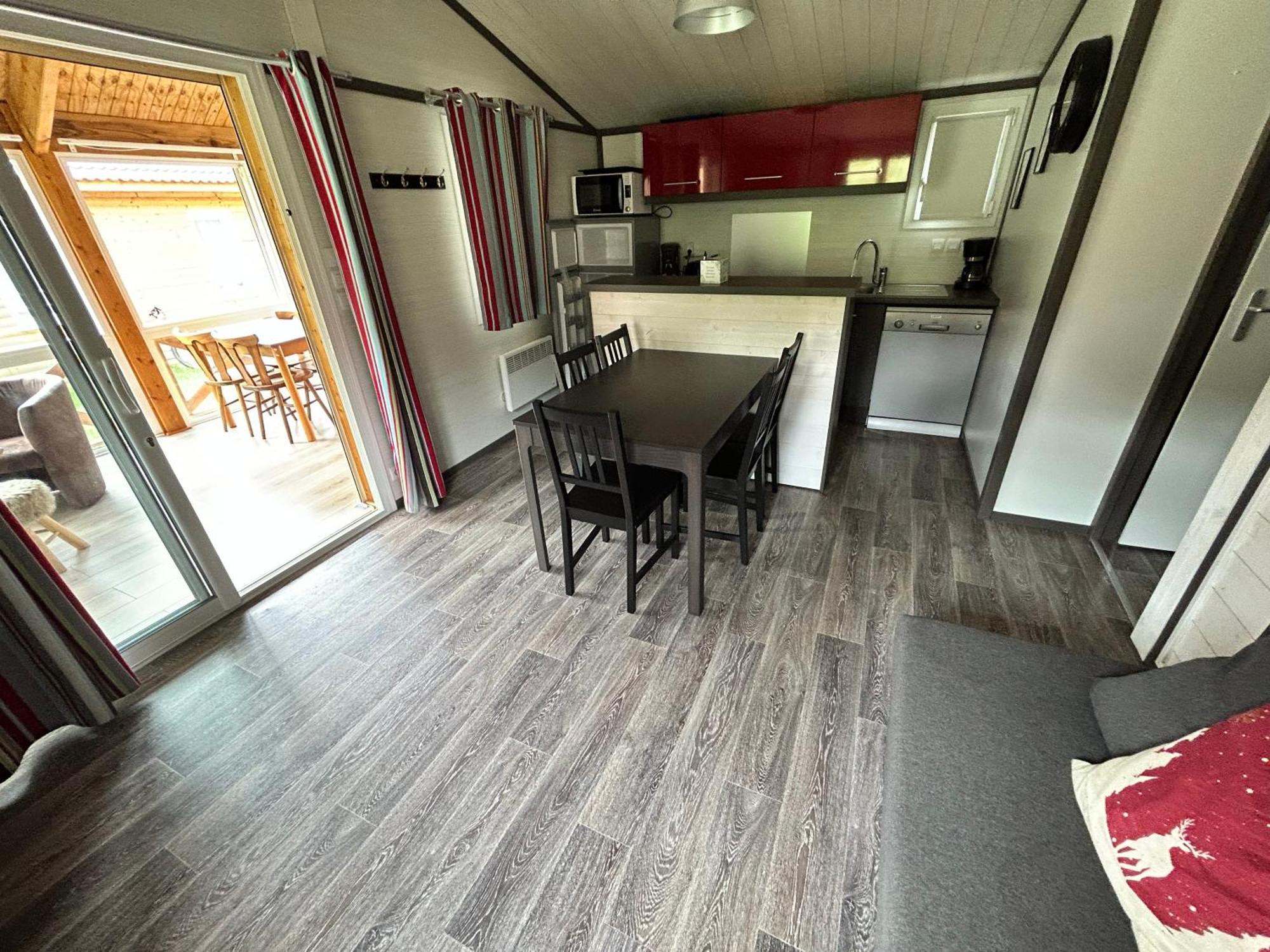 Camping Le Miroir Les Hopitaux-Neufs Kamer foto